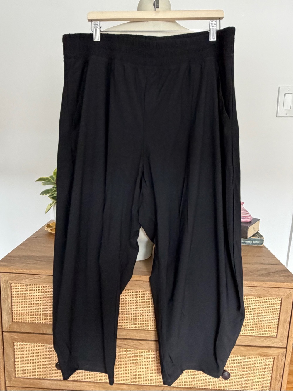 Old Navy SleekTech Go-Dry Barrel Ankle Pants Black XL